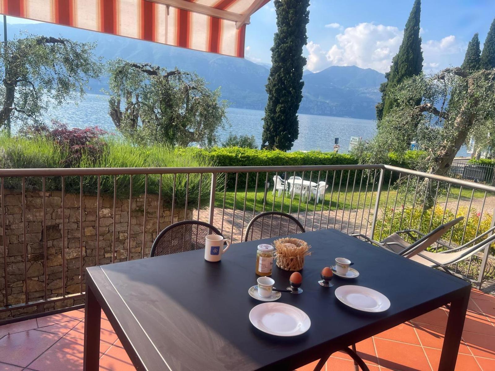 Residence Villa Al Lido Brenzone sul Garda Exterior foto